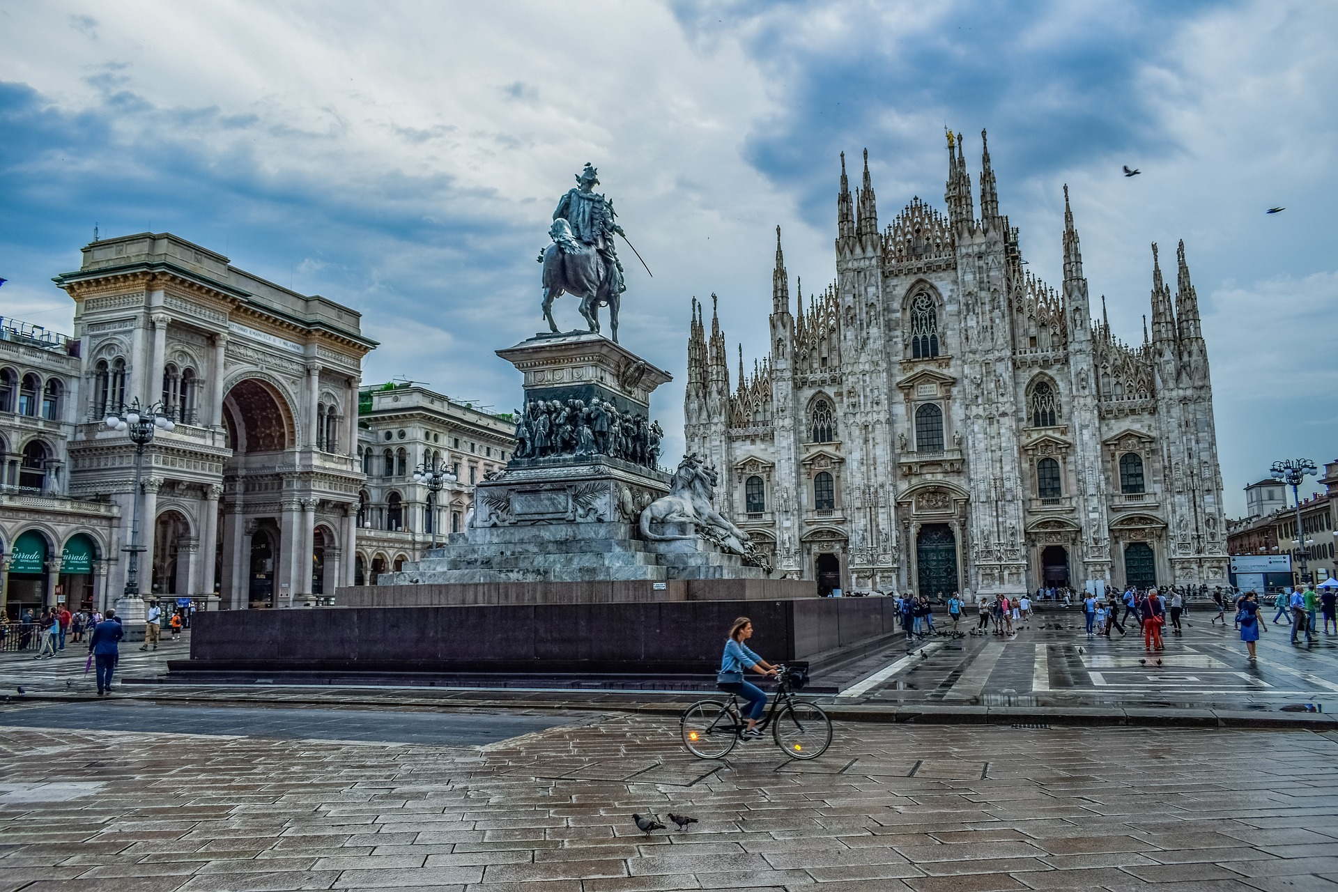 colleges in Milan Italy